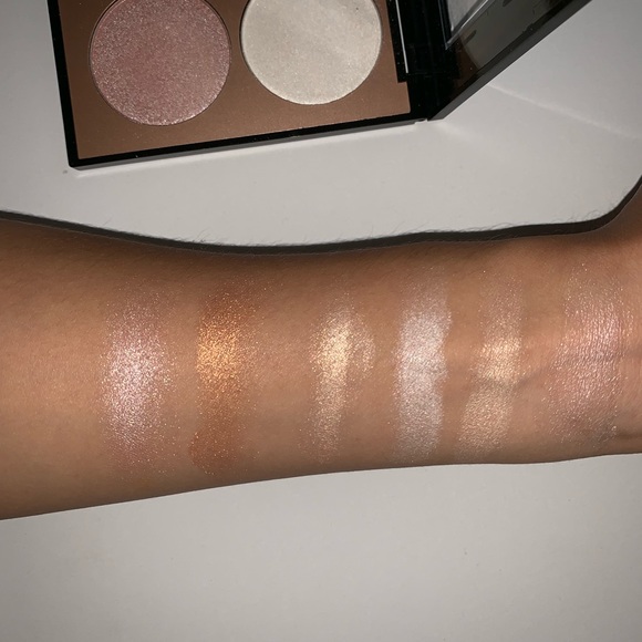 Makeup. - Picture 3 of 4